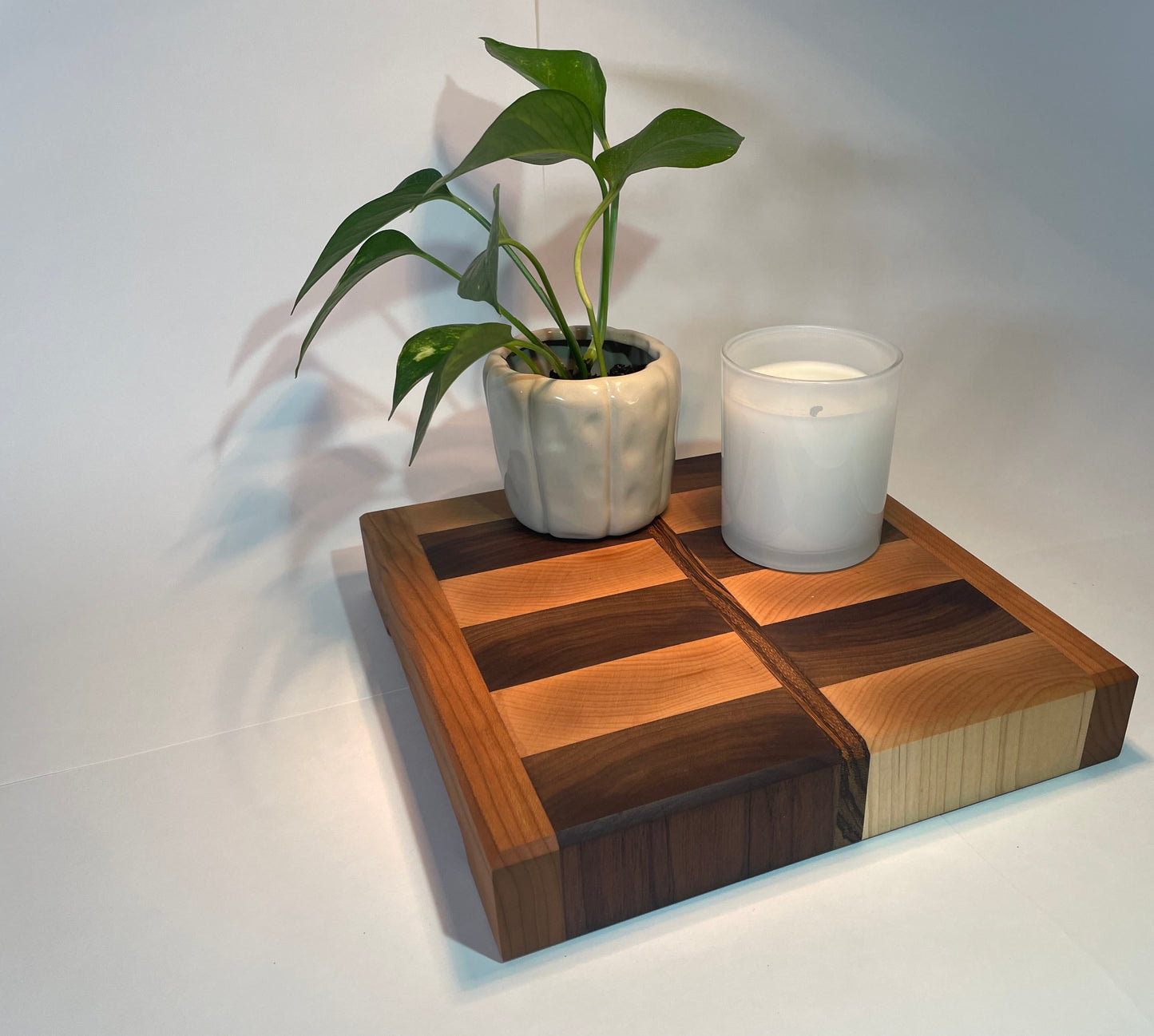 Wide Checker Cutting Board with Finger Grooves