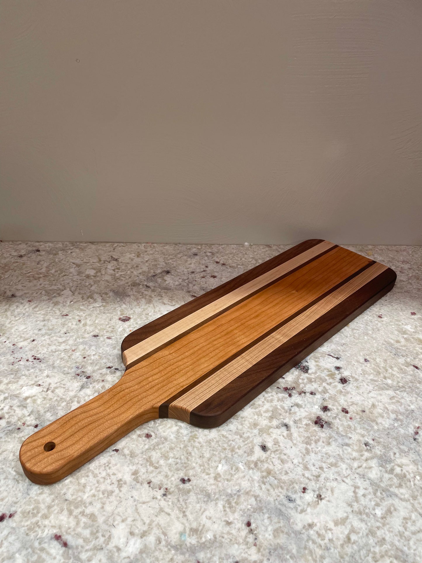 Classic Breadboard - Medium