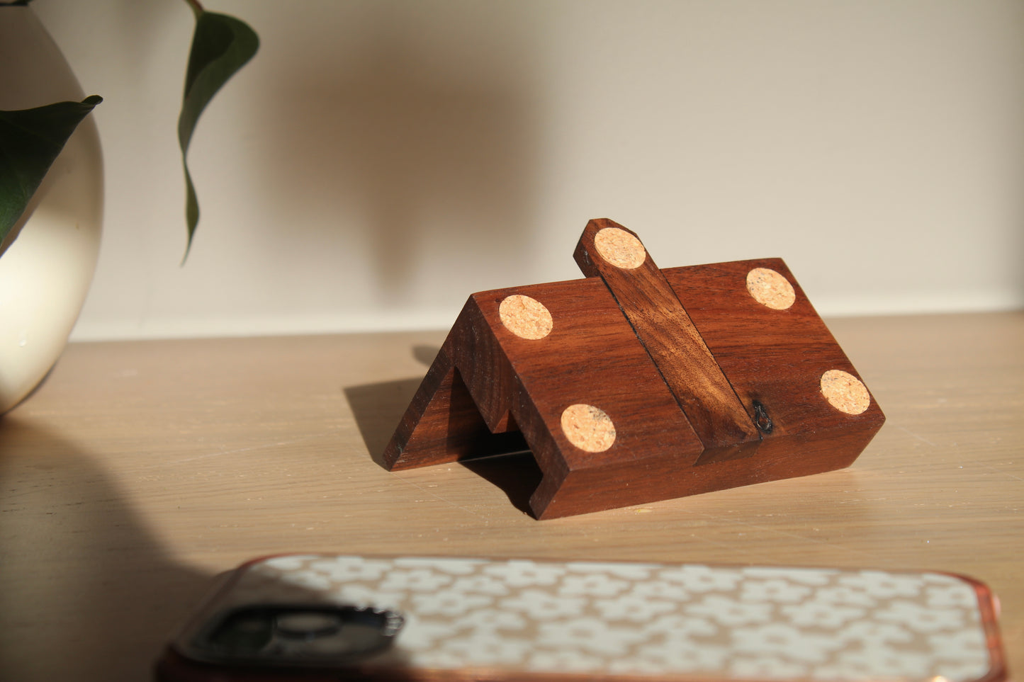 Walnut Phone Stand (Type 1)