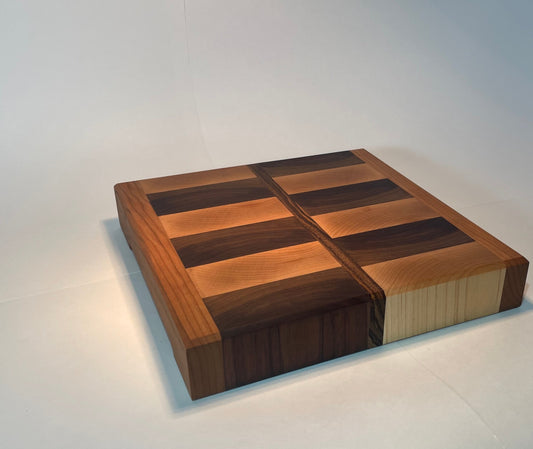 Wide Checker Cutting Board with Finger Grooves